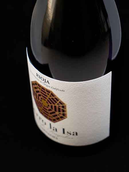 Cerro La Isa Vinedo Singular 2018 Red Wine Front Side Label